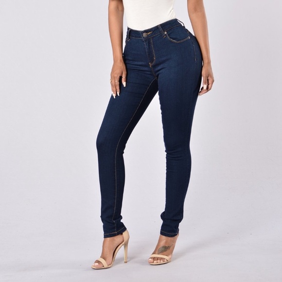 Fashion Nova Shaping Jeans - Picture 1 of 3